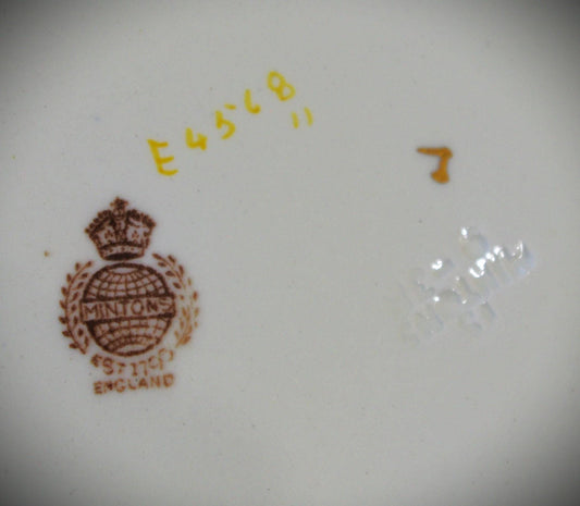 Mintons Byzantine Plate c. 1930 E4568 8.5" England Byzantine Revival Ornamentation