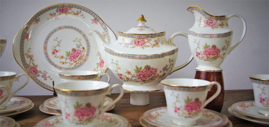 Royal Doulton Canton Queen Tea Set Platinum Jubilee - Queen Elizabeth & Paddington Bear