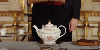 Royal Doulton Canton Queen Tea Set Platinum Jubilee - Queen Elizabeth & Paddington Bear