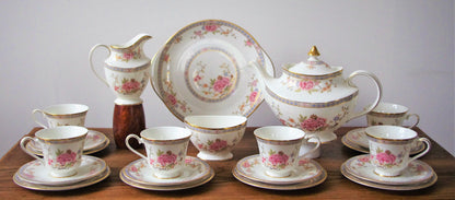 Royal Doulton Canton Queen Tea Set Platinum Jubilee - Queen Elizabeth & Paddington Bear