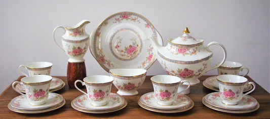 Royal Doulton Canton Queen Tea Set Platinum Jubilee - Queen Elizabeth & Paddington Bear