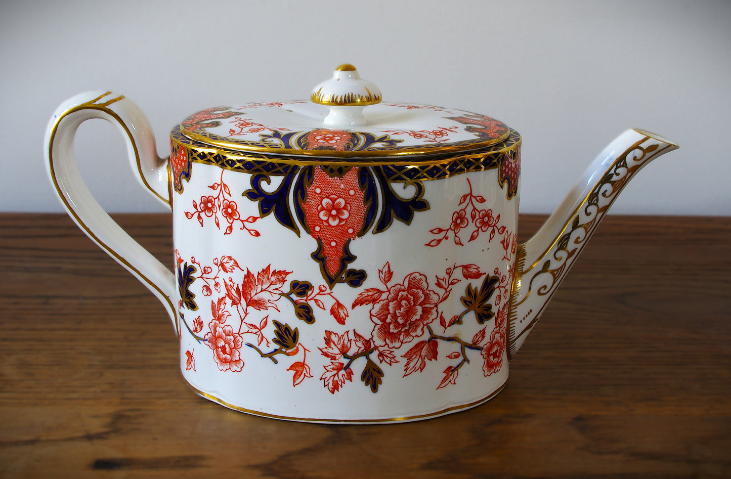 Antique Royal Crown Derby Imari Teapot - Dated: 1895 - Made in England